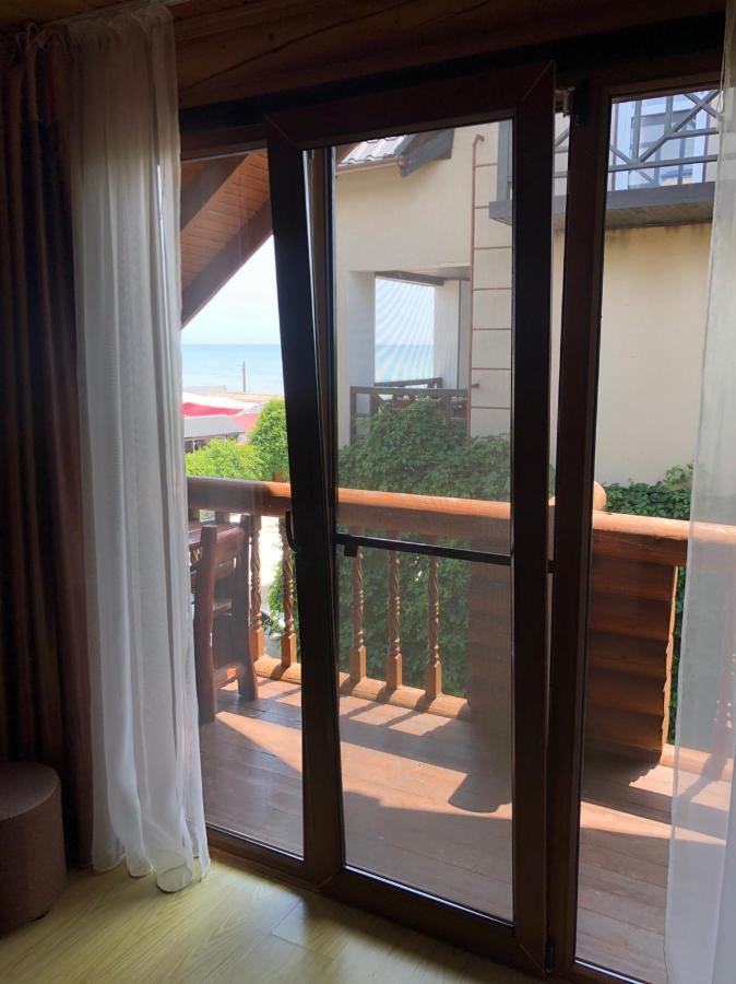 Веселий Кут Hotel ซาลิซนีปอร์ต ภายนอก รูปภาพ