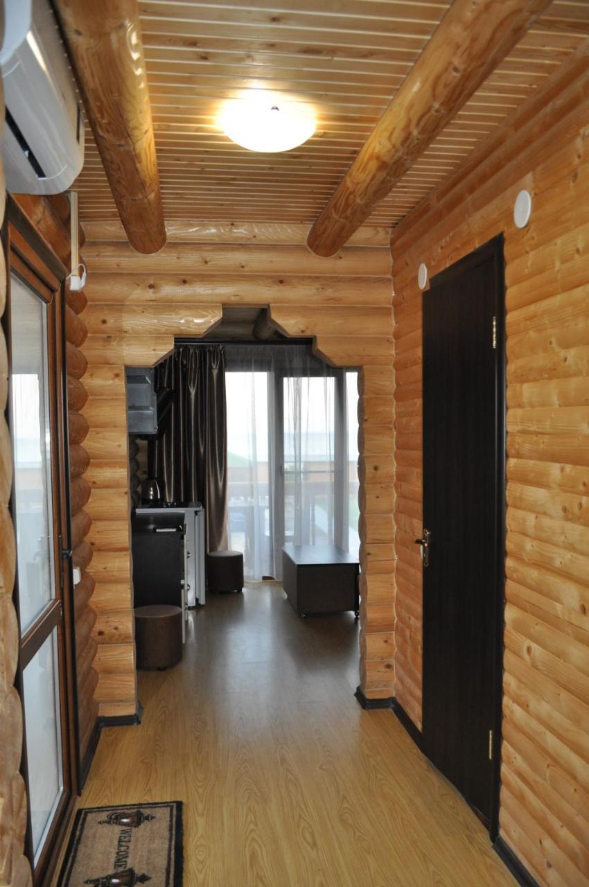Веселий Кут Hotel ซาลิซนีปอร์ต ภายนอก รูปภาพ